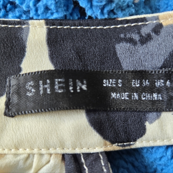 4/20 Bundle Offer Shein High Neck Halter Size Small - Picture 3 of 3